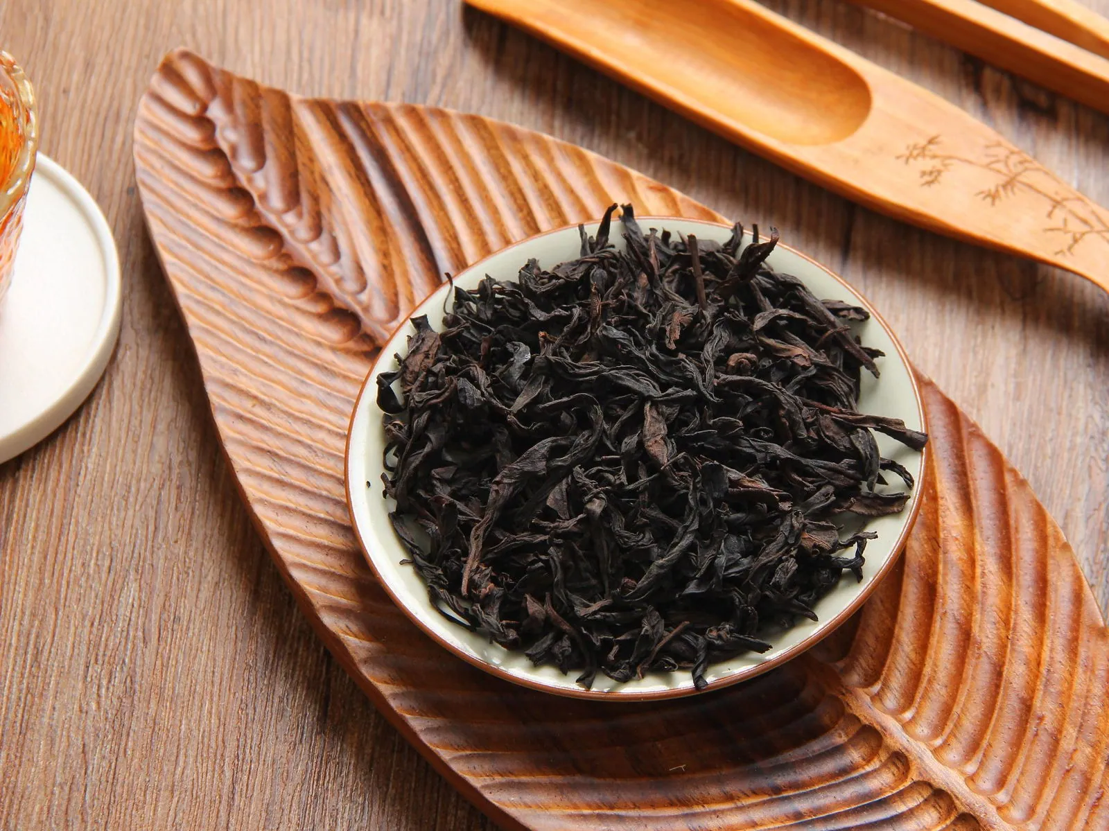 牛栏坑肉桂 · 干茶条索