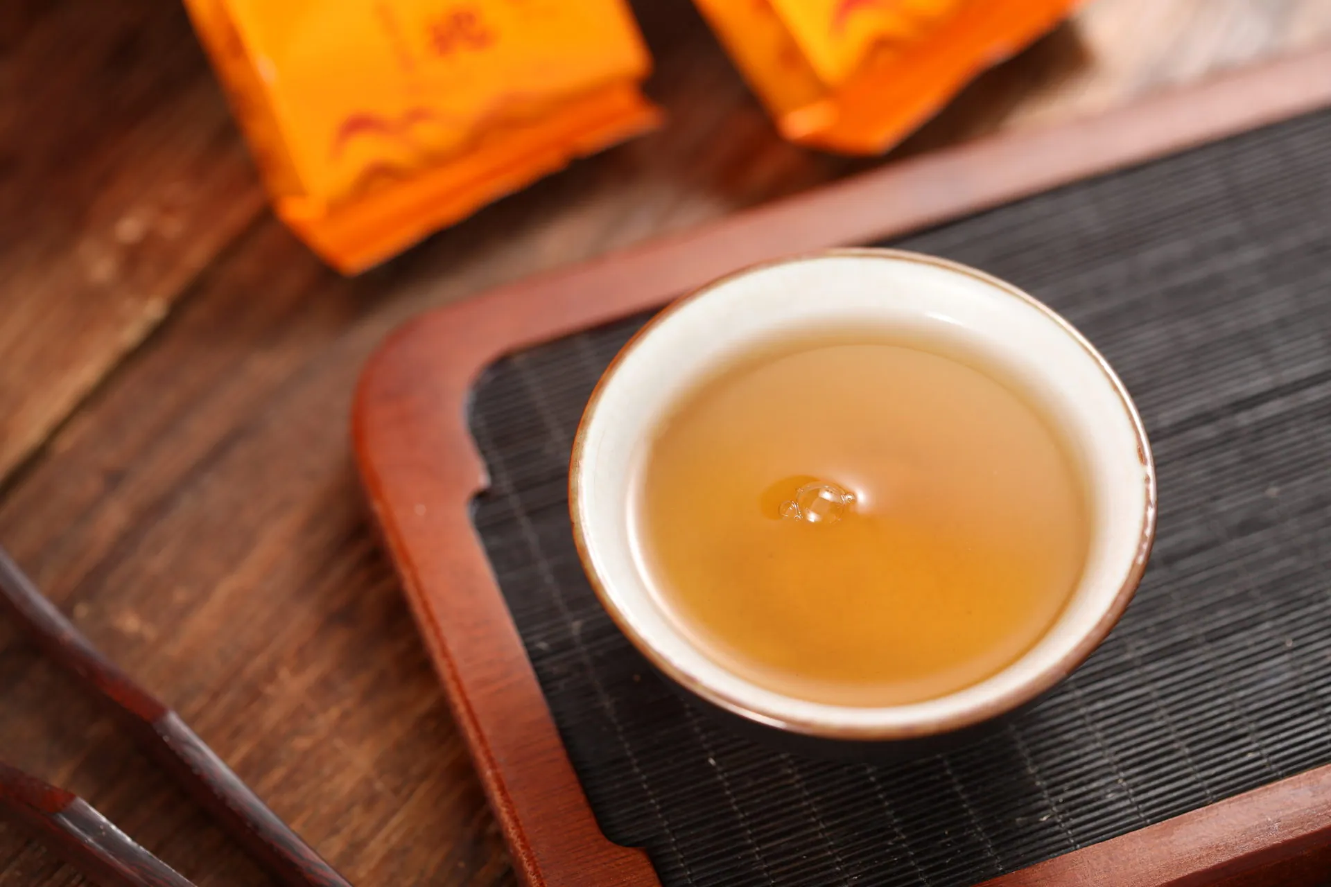 大红袍 · 茶汤