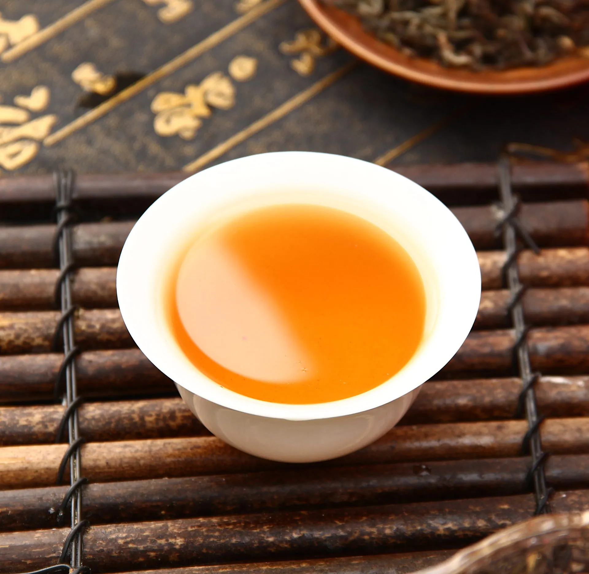 金骏眉 · 一杯金红茶汤